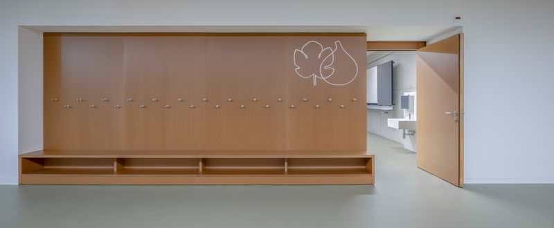 Scuola elementare e parco pubblico a Tesserete – l'accesso all'aula – Massimo Piccoli